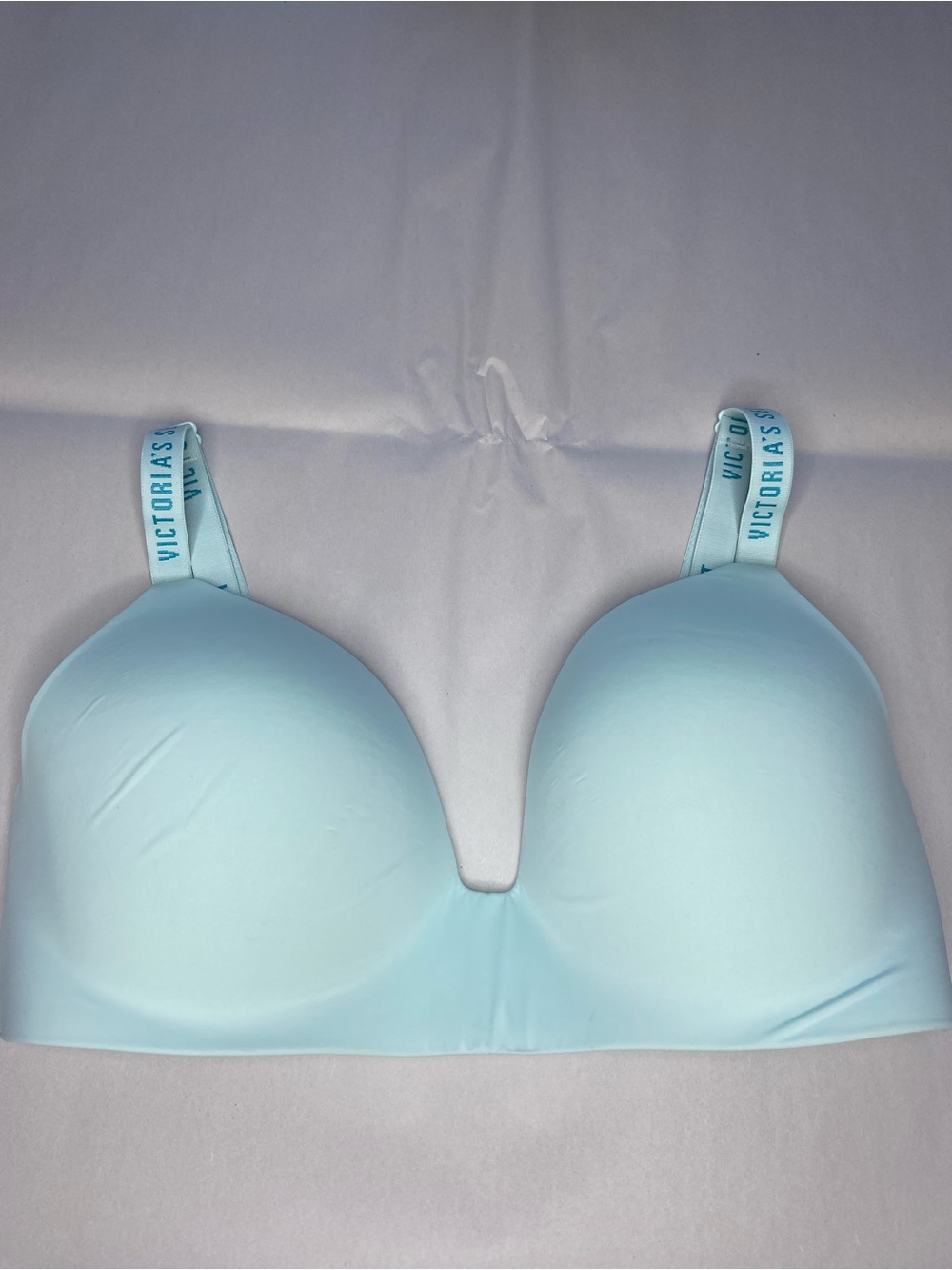Victoria’s Secret t shirt lightly padded bra Wireless Size 36D